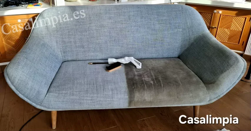 Limpieza de sofá en Motril antes y después